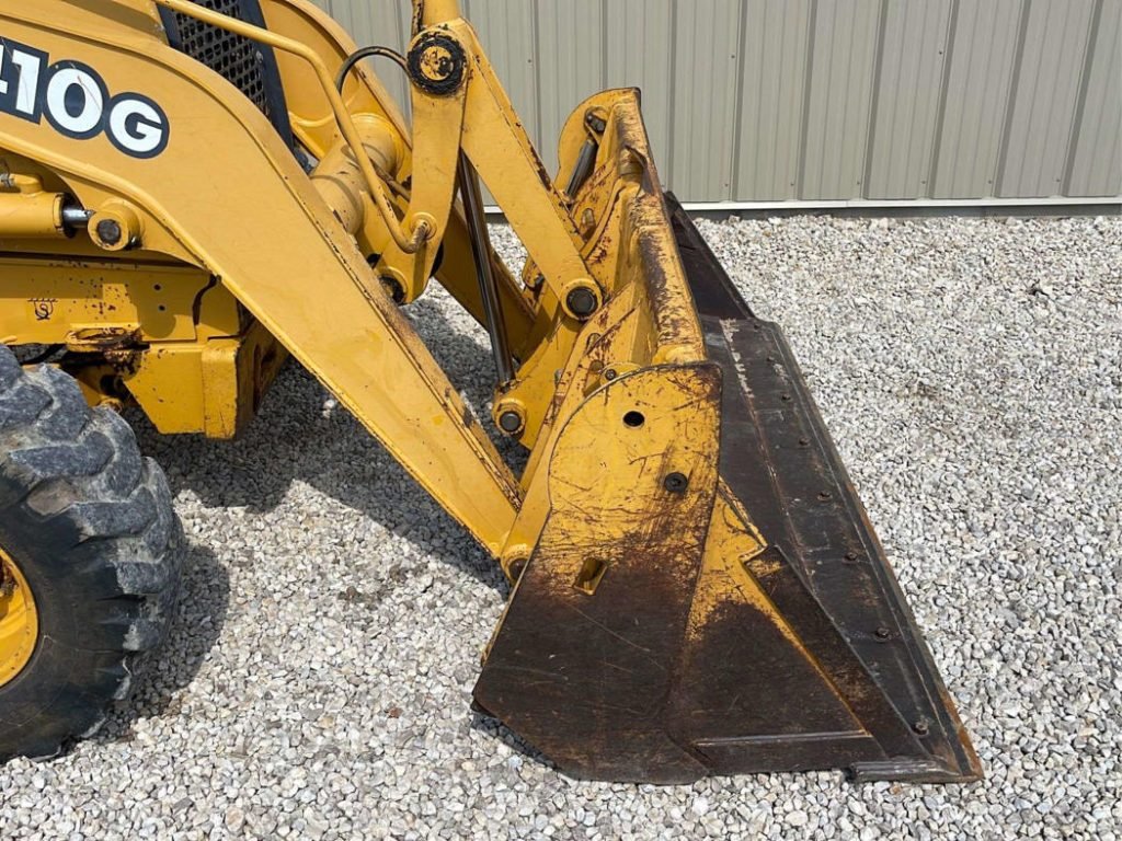 2002 John Deere 410G – Backhoe Loader