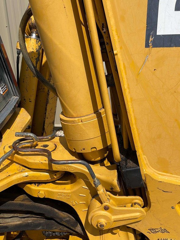 2002 John Deere 410G – Backhoe Loader